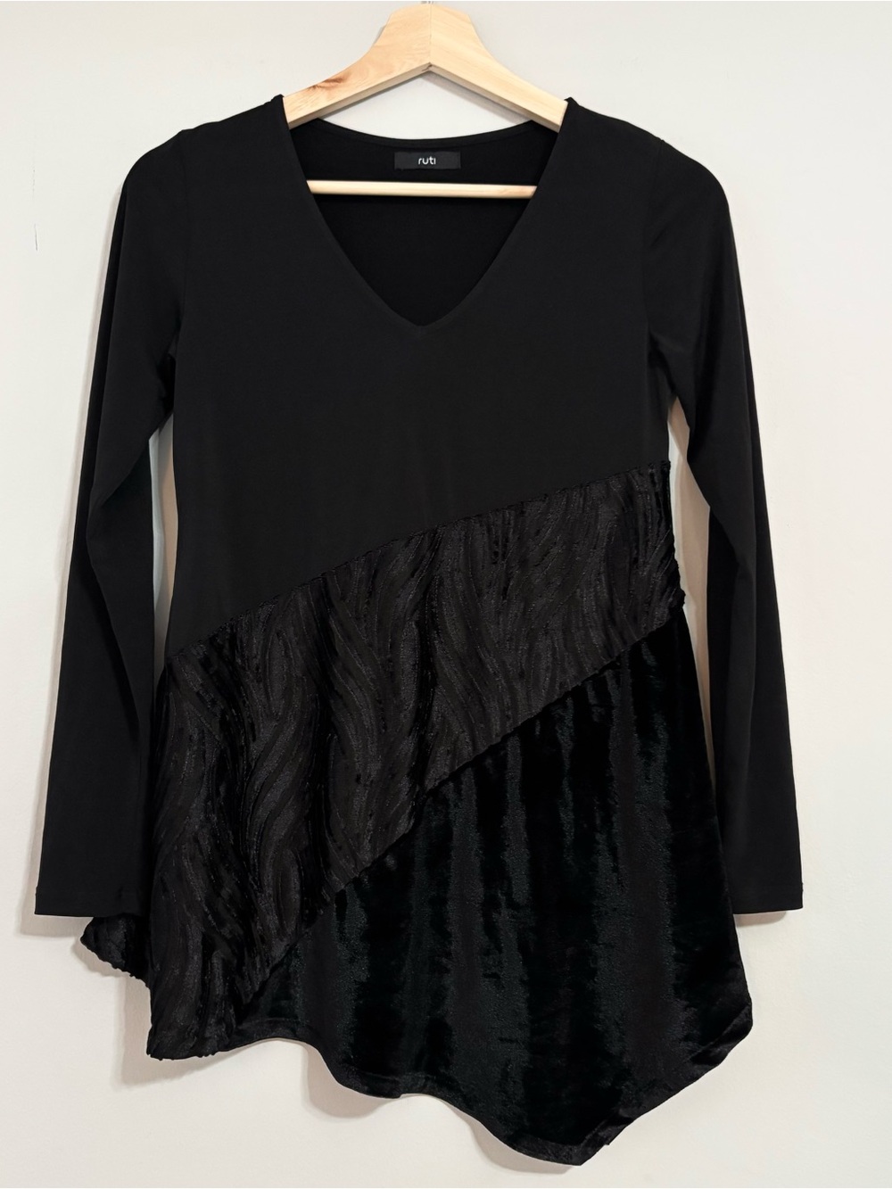 RUTI Black Asymmetrical Velvet Patchwork Blouse